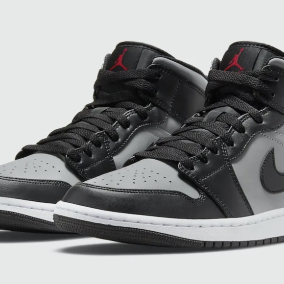 Jordan 1 Mid Shadow Older Kids' shoes - Picture 2 of 6
